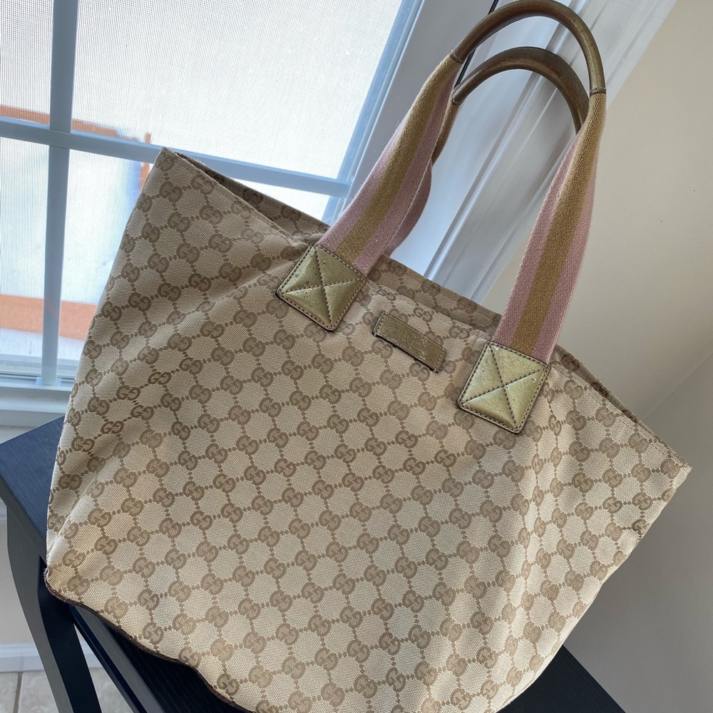 Gucci canvas pink/gold travel tote bag purse